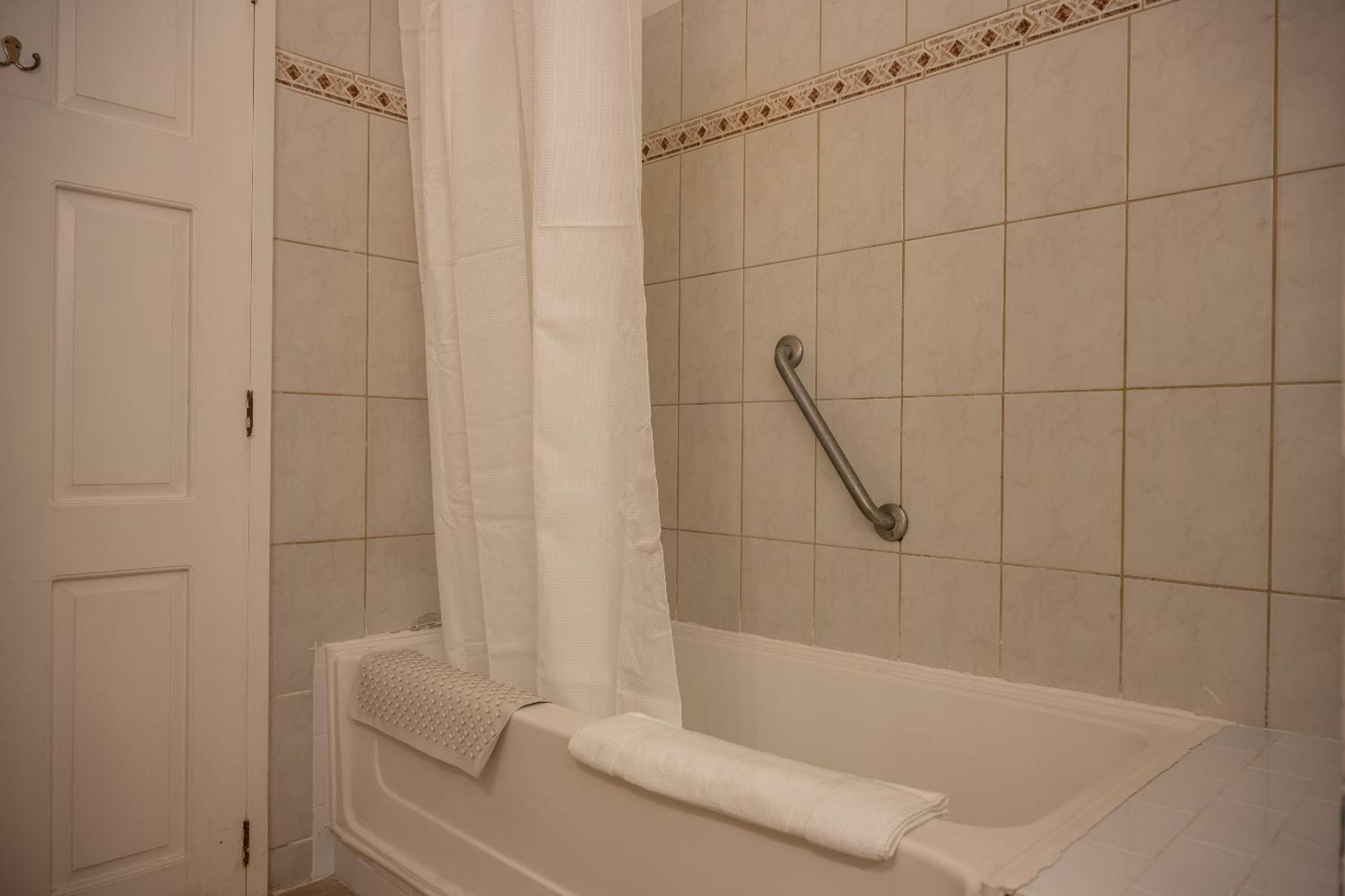 Grand Coastal Hotel Georgetown Bagian luar foto