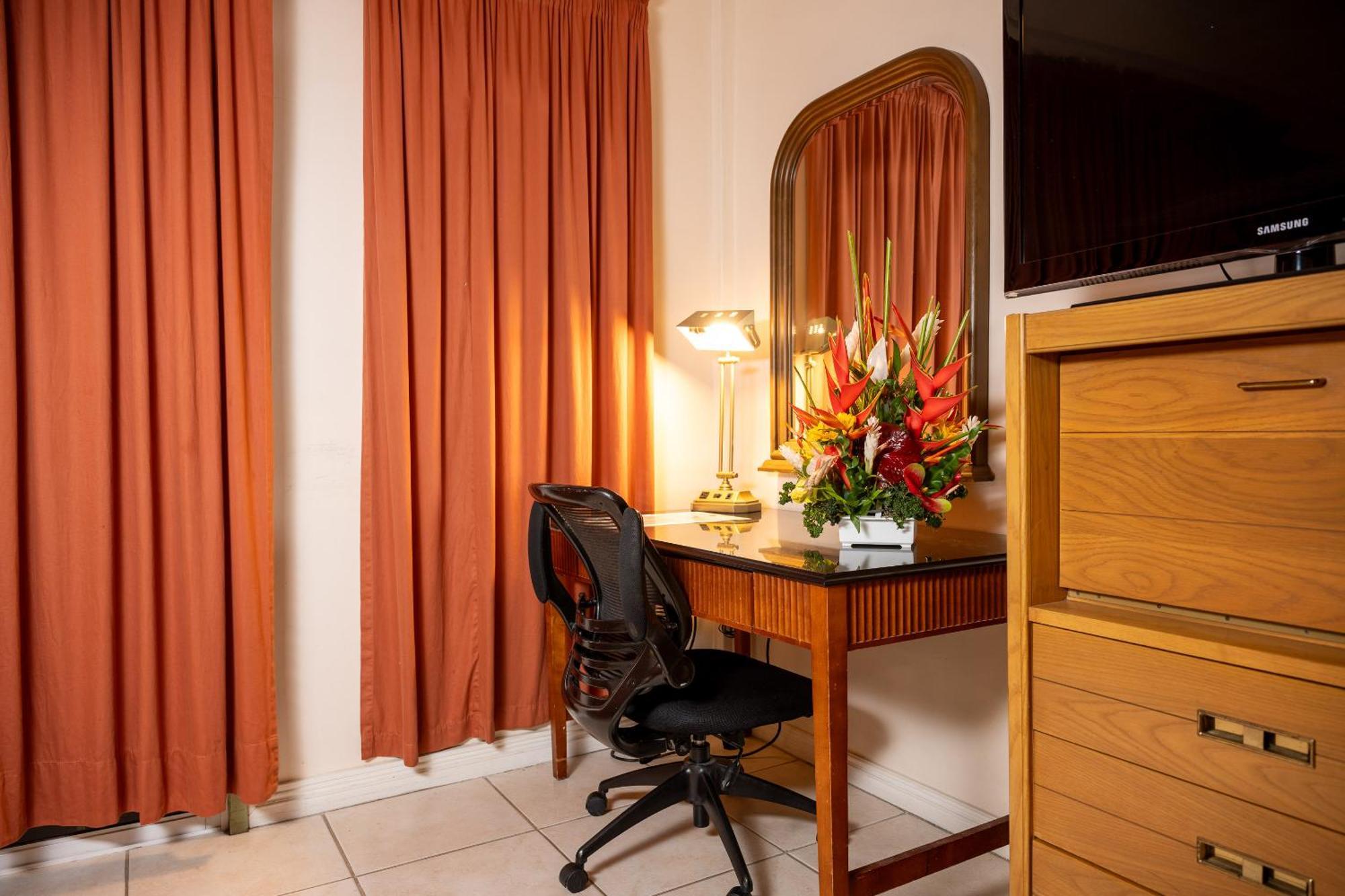 Grand Coastal Hotel Georgetown Bagian luar foto